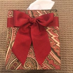 ADORABLE TISSUE BOX PAISLEY WITH DARLING BOW